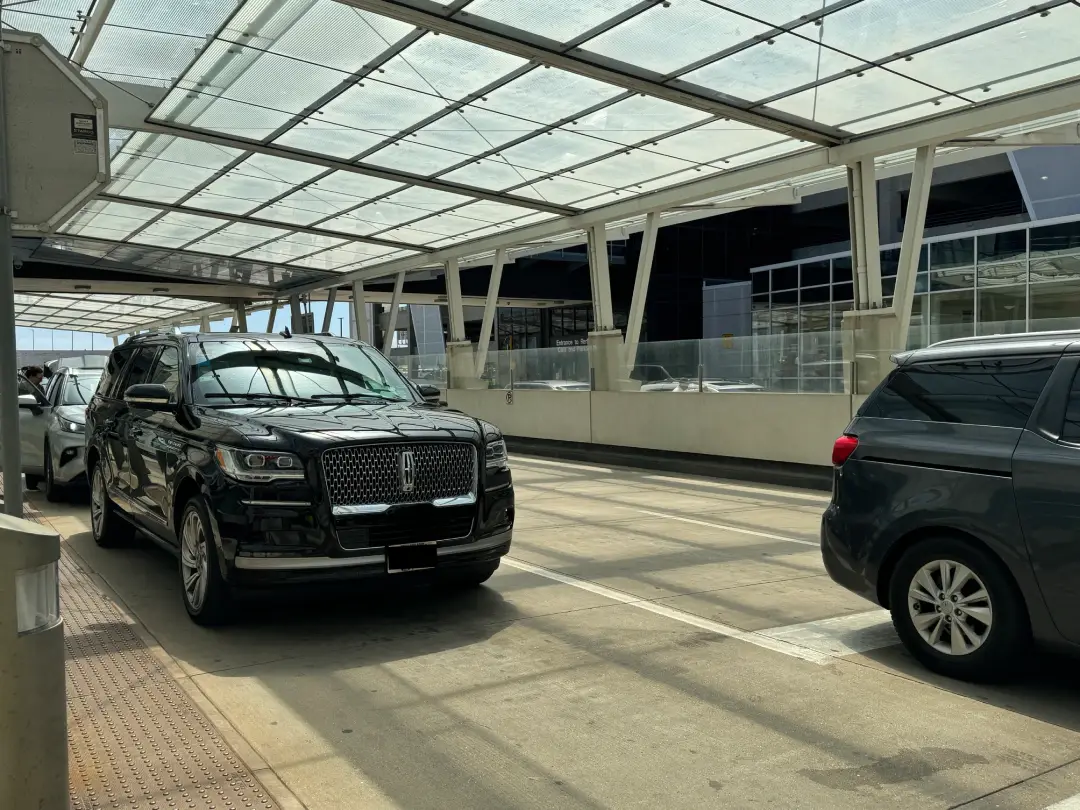 Laredo Airport Car Service
