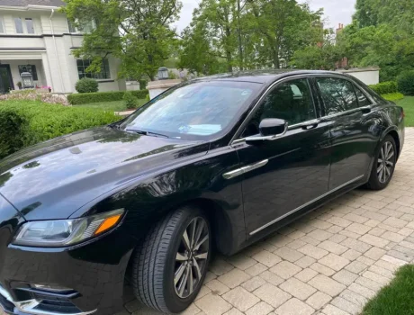 Lincoln Continental side view